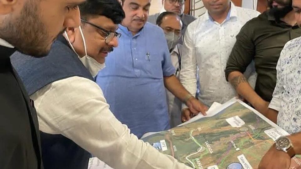 BadlapurCity | बदलापूर आणि वांगणी स्थानकांदरम्यान कासगाव स्टेशन: एक नवीन पर्व Kasgaon Railway 1 486729517 24029990519922062 2618288947132077986 n edited