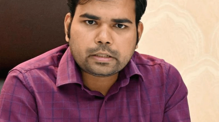 Ias saurabh katiyar becomes the new collector of mumbai suburbs.1578947368421&height=804&w=768&width=1048