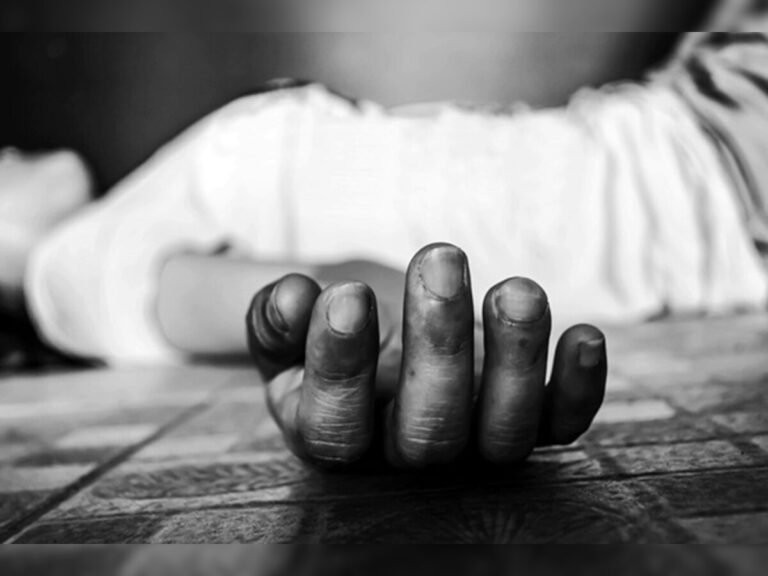 BadlapurTimes | बदलापुरात तेराव्यामजल्यावरून पडून मजूर ठार