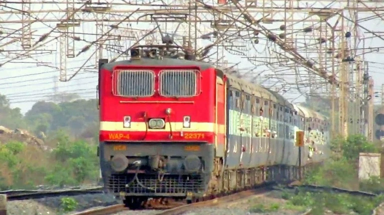 Indian railways makes aadhaar otp mandatory for booking tatkal.1578947368421&height=768&w=768&width=1368