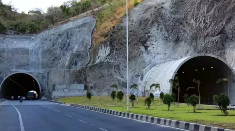 Thane-borivali twin tunnel be ready by 2028 says cm devendra fadanvis