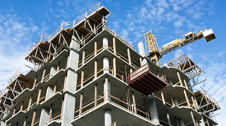 Gopal shetty urges bmc to issue occupation certificates for all.1578947368421&height=768&w=768&width=1368