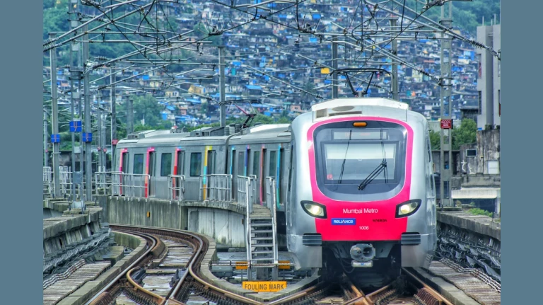 No parking zone declared within 30 metres of mumbai metro 3.1578947368421&height=683&w=768&width=1024