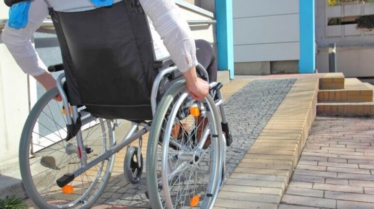 High court orders railways to adopt liberal policy towards disabled candidates