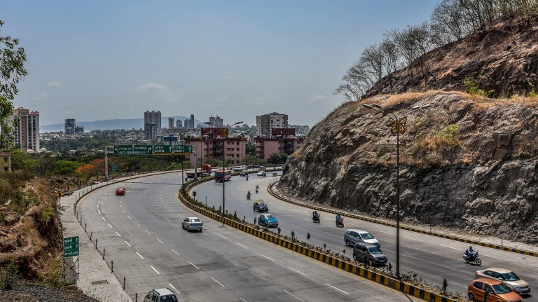 नवी मुंबईत सायन–पनवेल महामार्ग 039या039 तारखेपर्यंत बंद.1578947368421&height=1001&w=768&width=1500