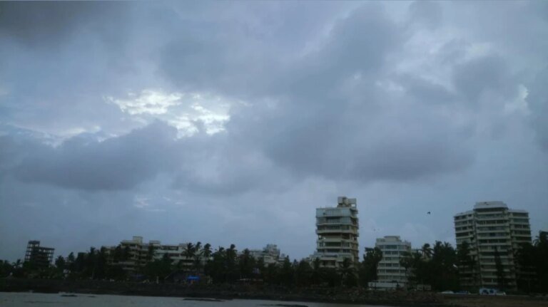 Cloudy weather in mumbai light rain likely in north konkan